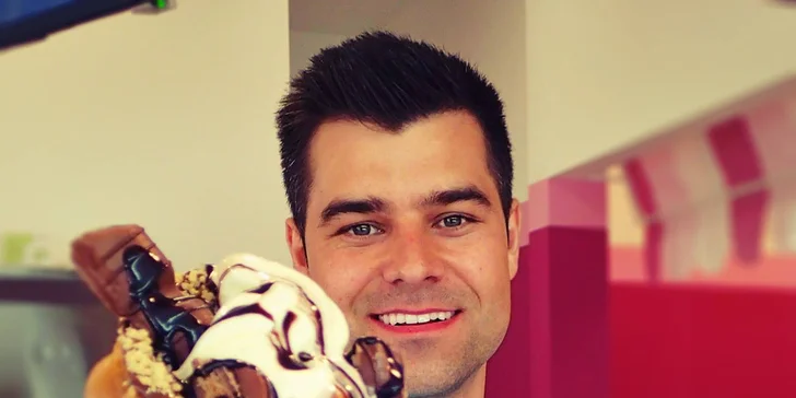 Když to vafle roztočí: sladká bubble waffle a nápoj v retro cukrárně na Chodově