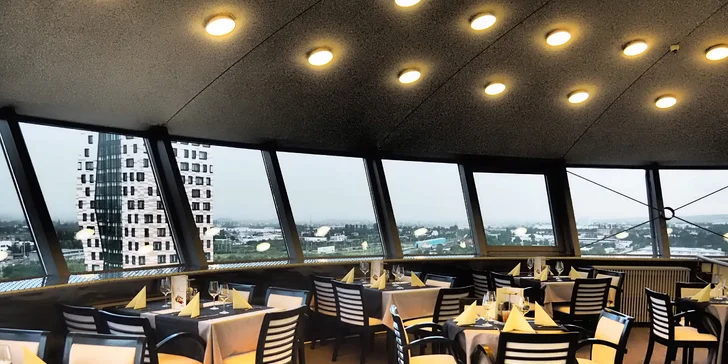 Degustační menu pro dva se čtyřmi chody a výhledem na Brno