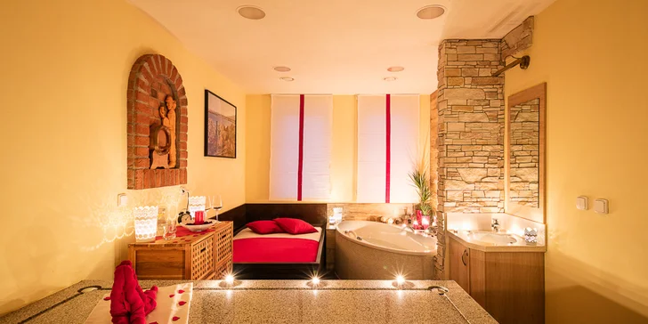 90 minut něžného soukromí: wellness balíček i s peelingem pro pár