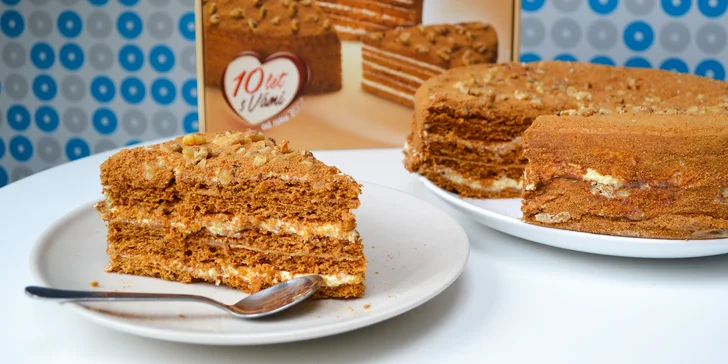 Oceněný Staročeský medovník: 700 nebo 1750 g, aby se dostalo na každého