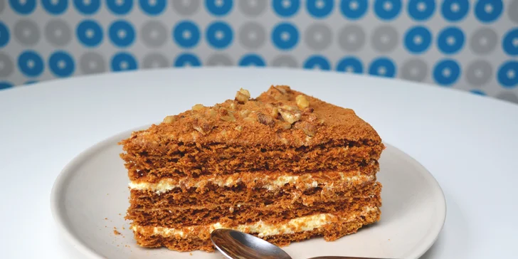 Oceněný Staročeský medovník: 700 nebo 1750 g, aby se dostalo na každého