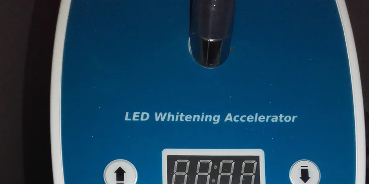 Zářivý úsměv bez peroxidu: technologie bělení zubů z USA Star White