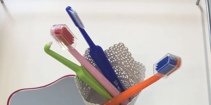 Nechte si pořádně vyčistit zuby: Profesionální dentální hygiena