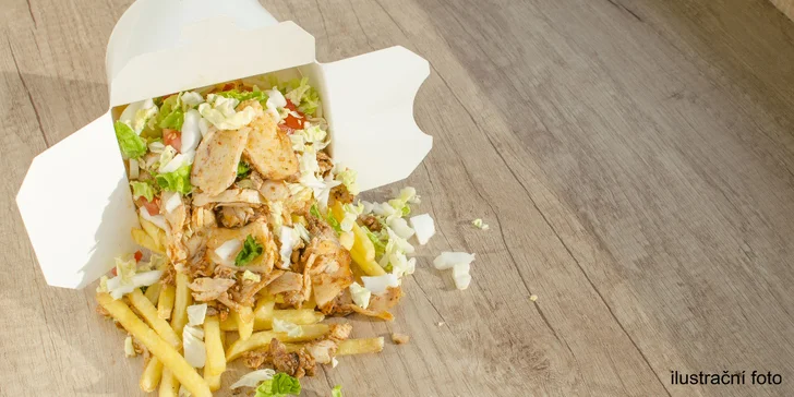 Pouliční dlabanec: Mega kebab s hranolky v boxu kousek od zastávky Koo-i-noor