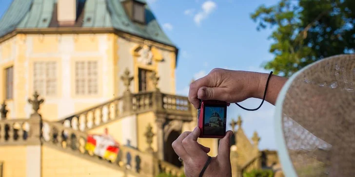 Lovce fotografií pevnost potěší. 