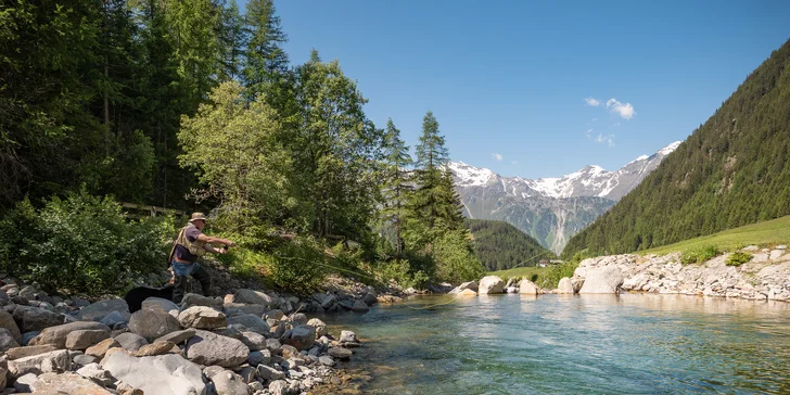 K nejvyššímu vodopádu Tyrolska to budete mít jen cca 1 km.