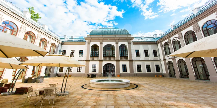 Elegantní pobyt na zámku v Považské Bystrici: Polopenze a wellness pro 2 osoby