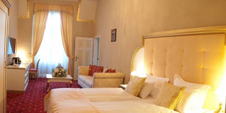 Elegantní pobyt na zámku v Považské Bystrici: Polopenze a wellness pro 2 osoby
