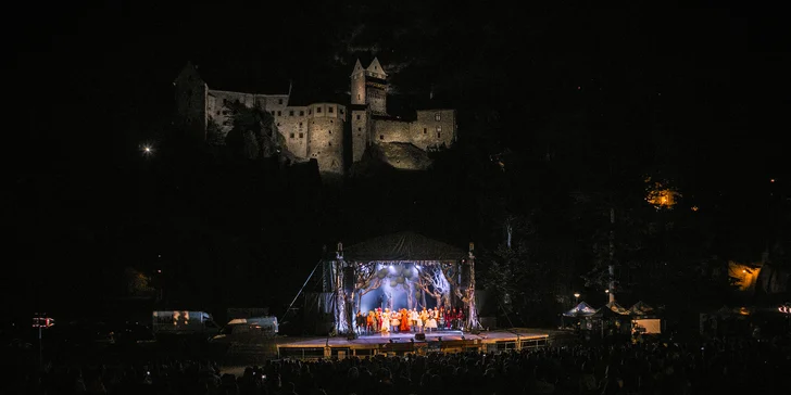Derniéra muzikálu Kapka medu pro Verunku v přírodním divadle na Konopišti