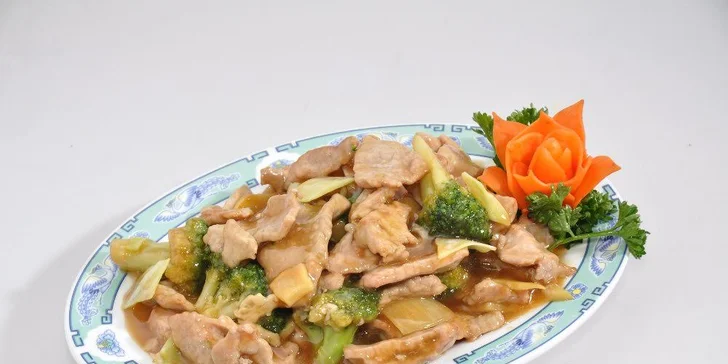 Pochutnejte si exoticky: čínské menu pro 2 osoby v restauraci Shanghai