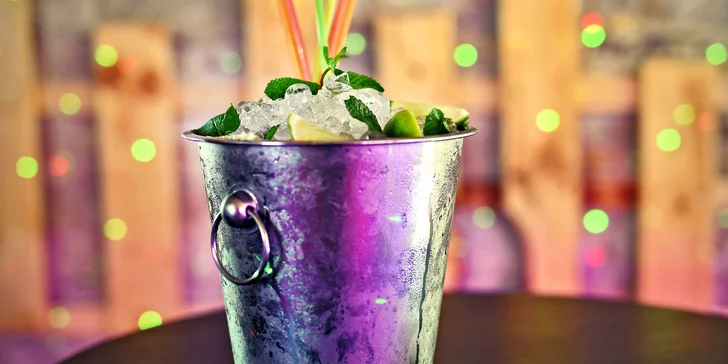 Skvělá party v centru Prahy: XXL drink dle výběru pro 8 lidí