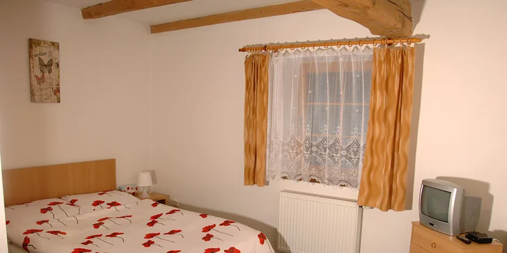 Kufry si po příjezdu vybalíte v útulných pokojích. 