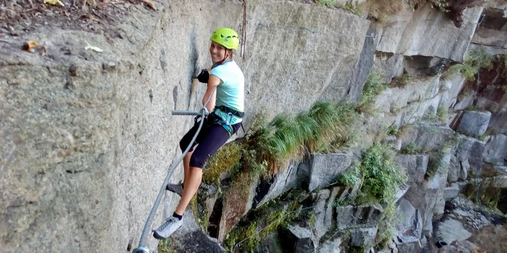Via ferrata kurz v Horolezecké aréně v centru Liberce