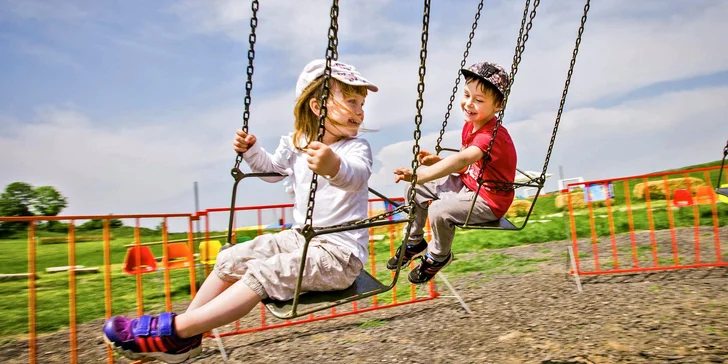 Parádní rodinný den v dětském zábavním areálu Duhový Park