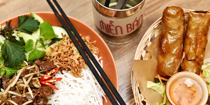 Ochutnejte Vietnam: Bún bò Nam Bộ a křupavé závitky pro 1 nebo 2 osoby