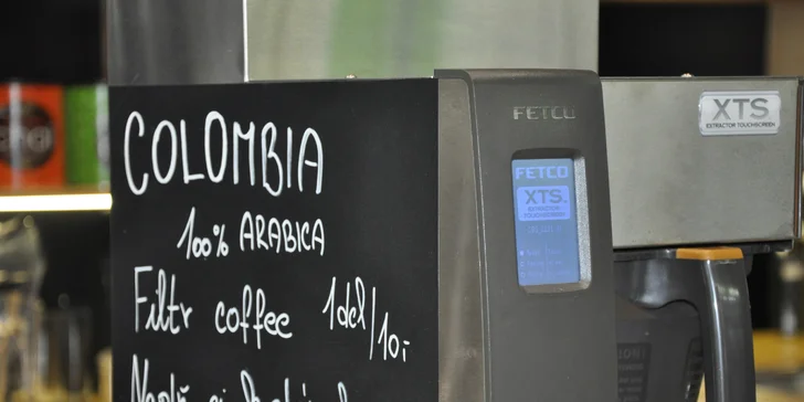 Svačina z trendy bistra: sendviče, chlebíčky a domácí limonáda nebo milk shake
