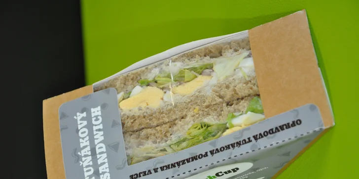 Svačina z trendy bistra: sendviče, chlebíčky a domácí limonáda nebo milk shake