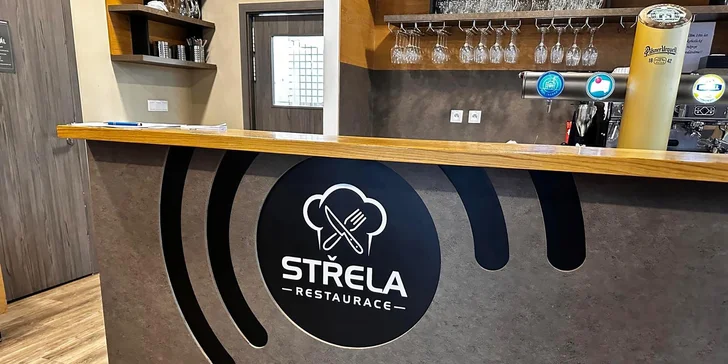 V rámci čtyřchodového degustačního menu toho ale ochutnáte ještě mnohem víc.