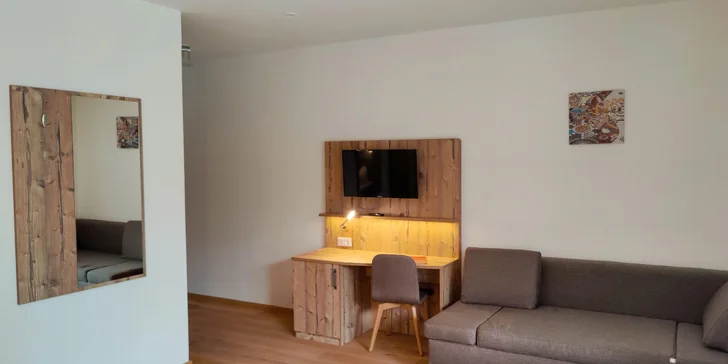Nechybí samozřejmě koupelna se sprchou nebo vanou a toaletou.