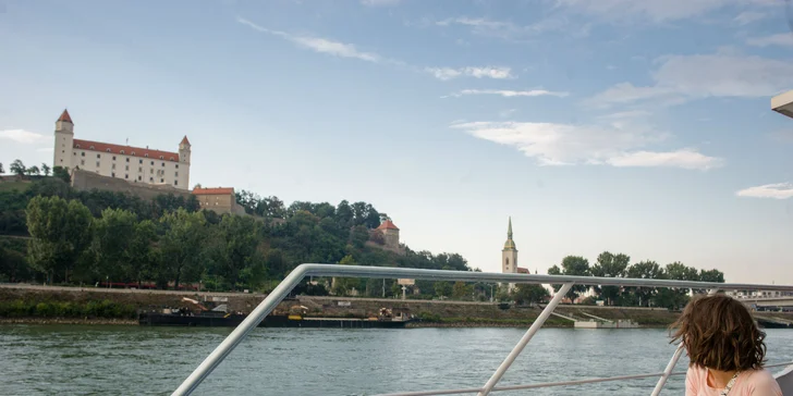 Bratislavu si môžete vychutnať ako praví riekoplavci, z paluby výletnej lode