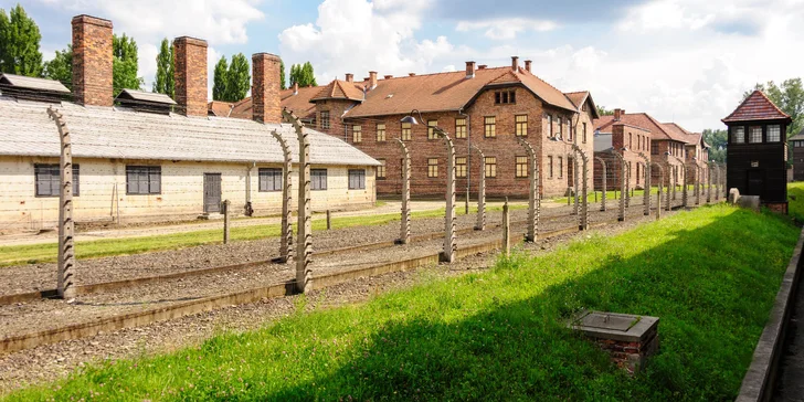 Během exkurze navštívíte koncentrační tábory Osvětim a Březinka. 