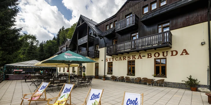 Hotel se nachází v klidné části Špindlerova Mlýna, v Labské.