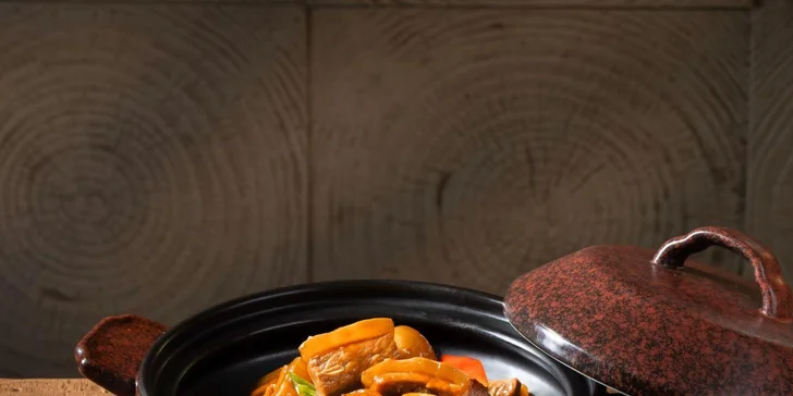 Na oběd či večeři můžete zajít do hotelové restaurace.