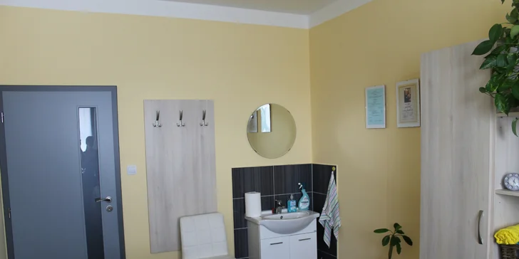 Udělejte něco pro své zdraví: segmentová masáž zad a reflexní masáž chodidel