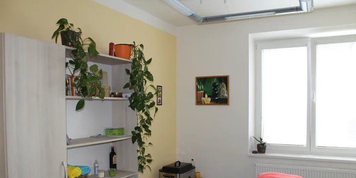 Udělejte něco pro své zdraví: segmentová masáž zad a reflexní masáž chodidel