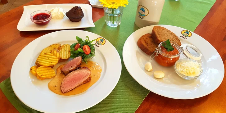 Jde se ke Švejkovi: Sladěné menu s grilovanou vepřovou panenkou pro 1 či 2 osoby