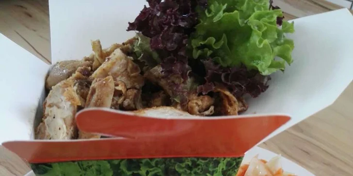 Kdo má kebab, ten si hvízdá: velký kebab box a hranolky s sebou