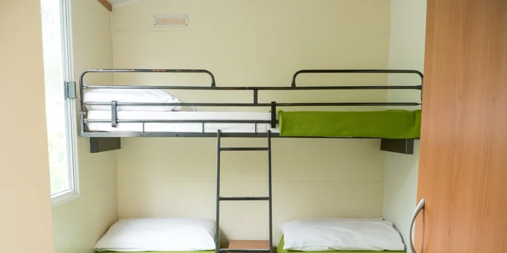 7 nocí pro 4-5 osob v rodinném resortu s bazénem v klidné čtvrti Pakoštane