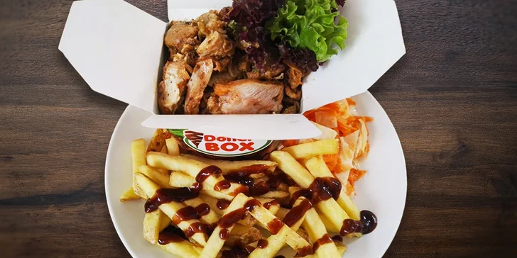 Kdo má kebab, ten si hvízdá: velký kebab box a hranolky s sebou