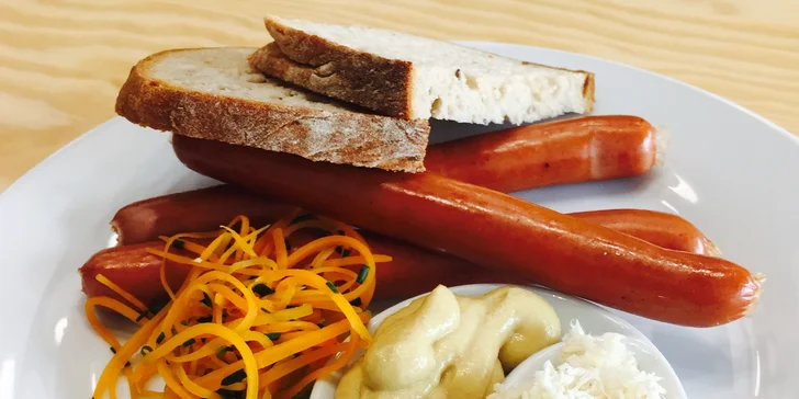 Před prací na snídani: domácí lívance, míchaná vajíčka nebo bagel v Cup and Cake