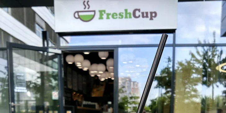 Svačina z trendy bistra: sendviče, chlebíčky a domácí limonáda nebo milk shake