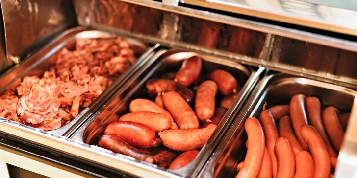 Začněte den dobrou snídaní: brunch v Café Mozart a úžasný výhled na orloj