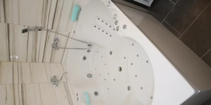 Pronájem privátní sauny nebo vířivky ve wellness centru U Gigantu