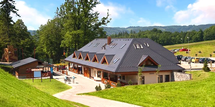 Dovolená plná zážitků: bobová dráha, tubing, rodeo býk i golfové odpaliště