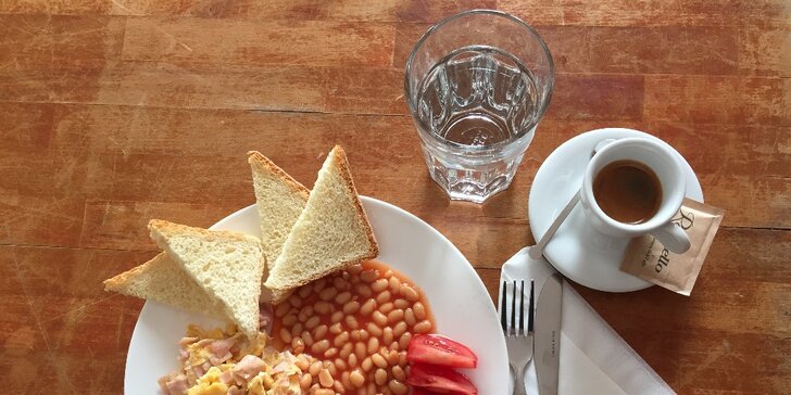 Začněte den s plným břichem: Snídaně dle výběru ze 3 variant i s kávou či čajem