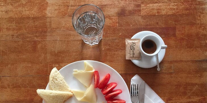 Začněte den s plným břichem: Snídaně dle výběru ze 3 variant i s kávou či čajem