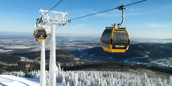 Kam v zimě? Do skiareálu Ski & Sun, který máte od hotelu jen 2,5 km.