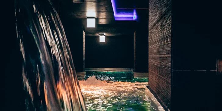 Celodenní zábava v aquaparku a případně i lenošení ve wellness v AquaCity Poprad