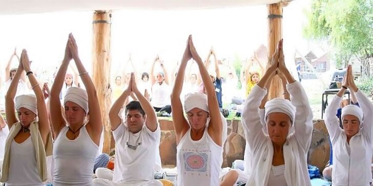 Zamilujte se do svého života: 6hodinový seminář povznášející Kundaliní jógy