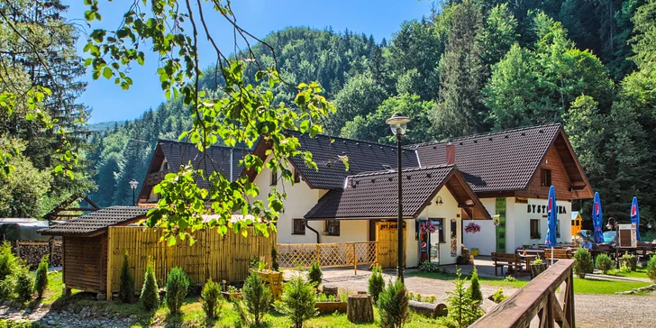 Ve dvou i s rodinou do Tater: polopenze a relax ve wellness se saunou a vířivkou