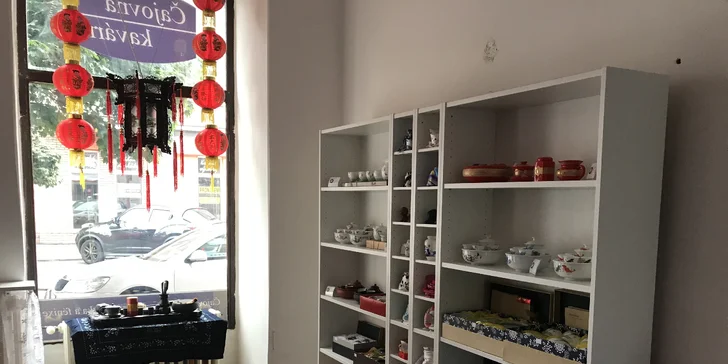 Příjemné posezení pro 2 u litru čaje dle výběru či s kávou a čínské sušenky