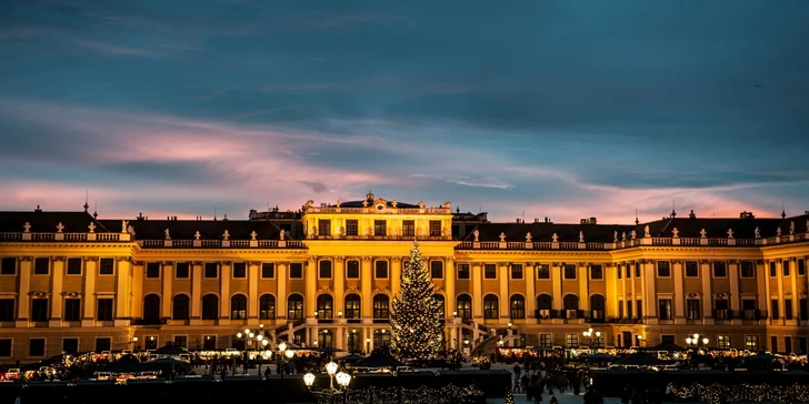Zažijte malebný advent na zámku Schönbrunn a v soutěsce Johannesbachklamm