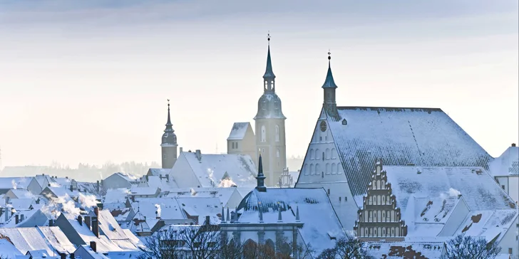 Adventní Seiffen a Freiberg se slavnostním průvodem horníků