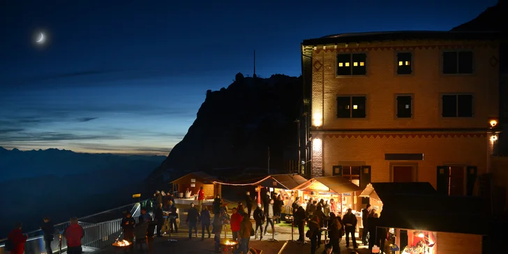 Adventní výlet do Švýcarska: krásné vyhlídky z hory Pilatus na Luzern u jezera