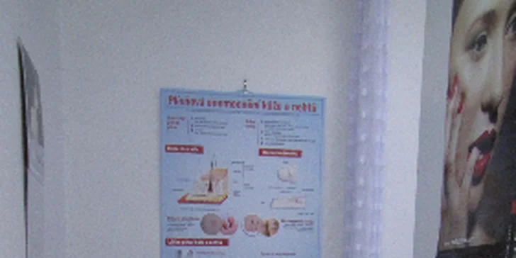 Kompletní mokrá pedikúra včetně uvolňující masáže chodidel