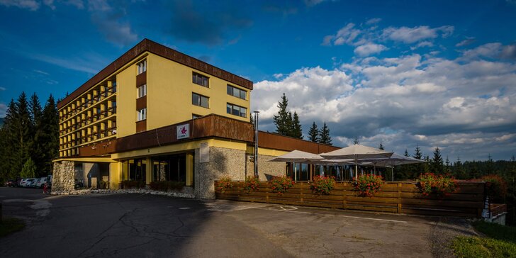 Skvělý relax v Tatrách: Pobyt v hotelu PIERIS*** s neomezeným wellness